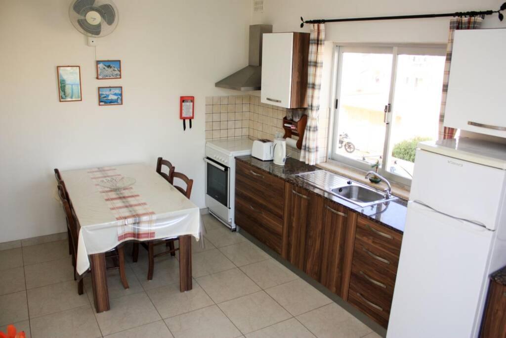 Fiesta Apartment Seaview 梅利哈 外观 照片